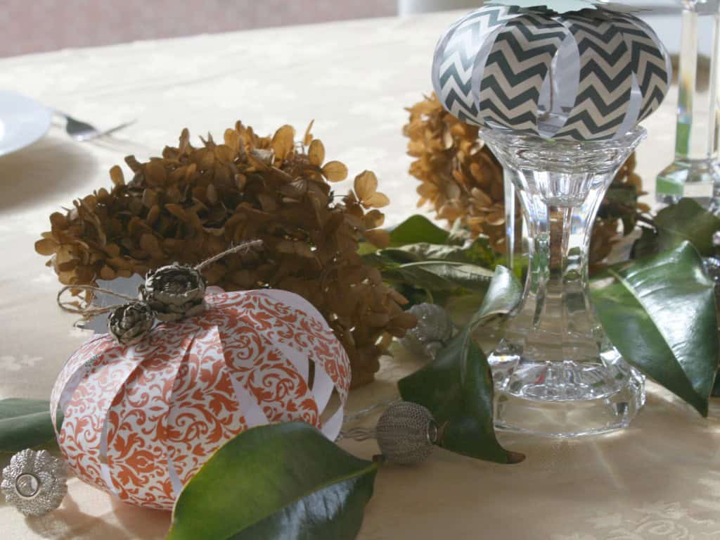simple thanksgiving tablescape - myfrenchtwist.com
