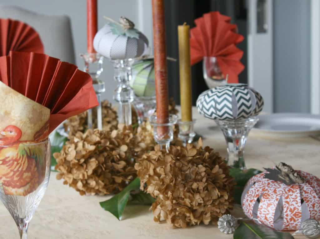 simple thanksgiving tablescape - myfrenchtwist.com