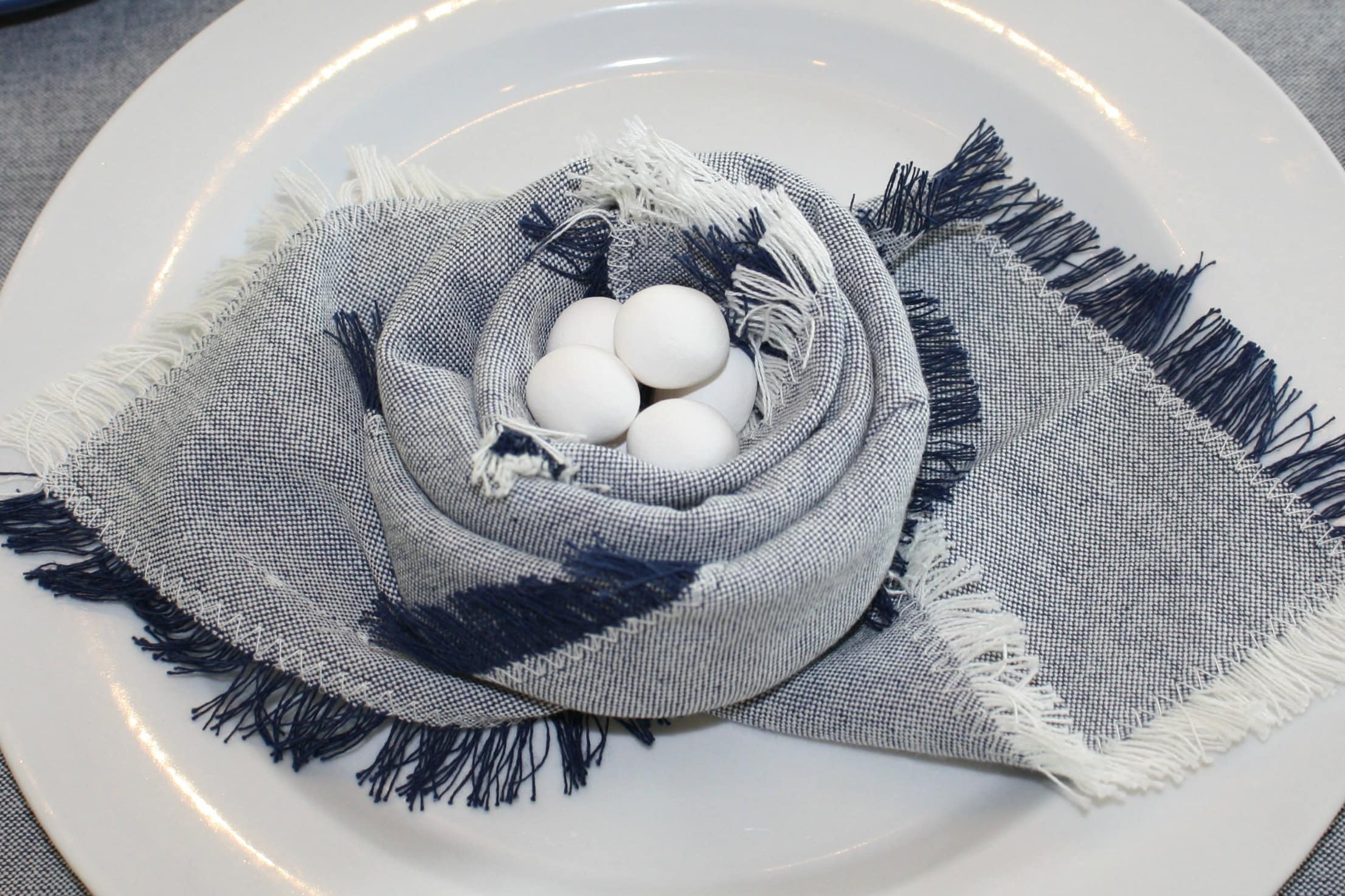 birds nest folded napkin - myfrenchtwist.com