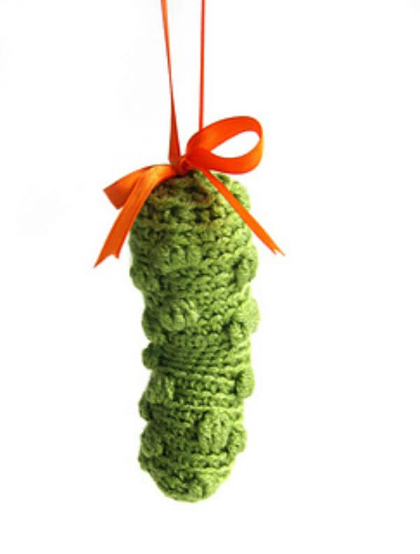 crocheted pickle - myfrenchtwist.com