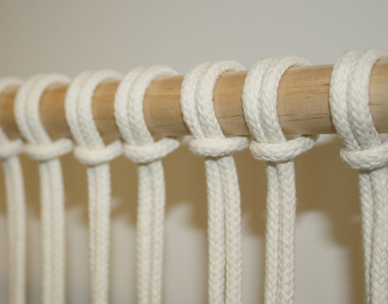 basic macrame knot - myfrenchtwist.com