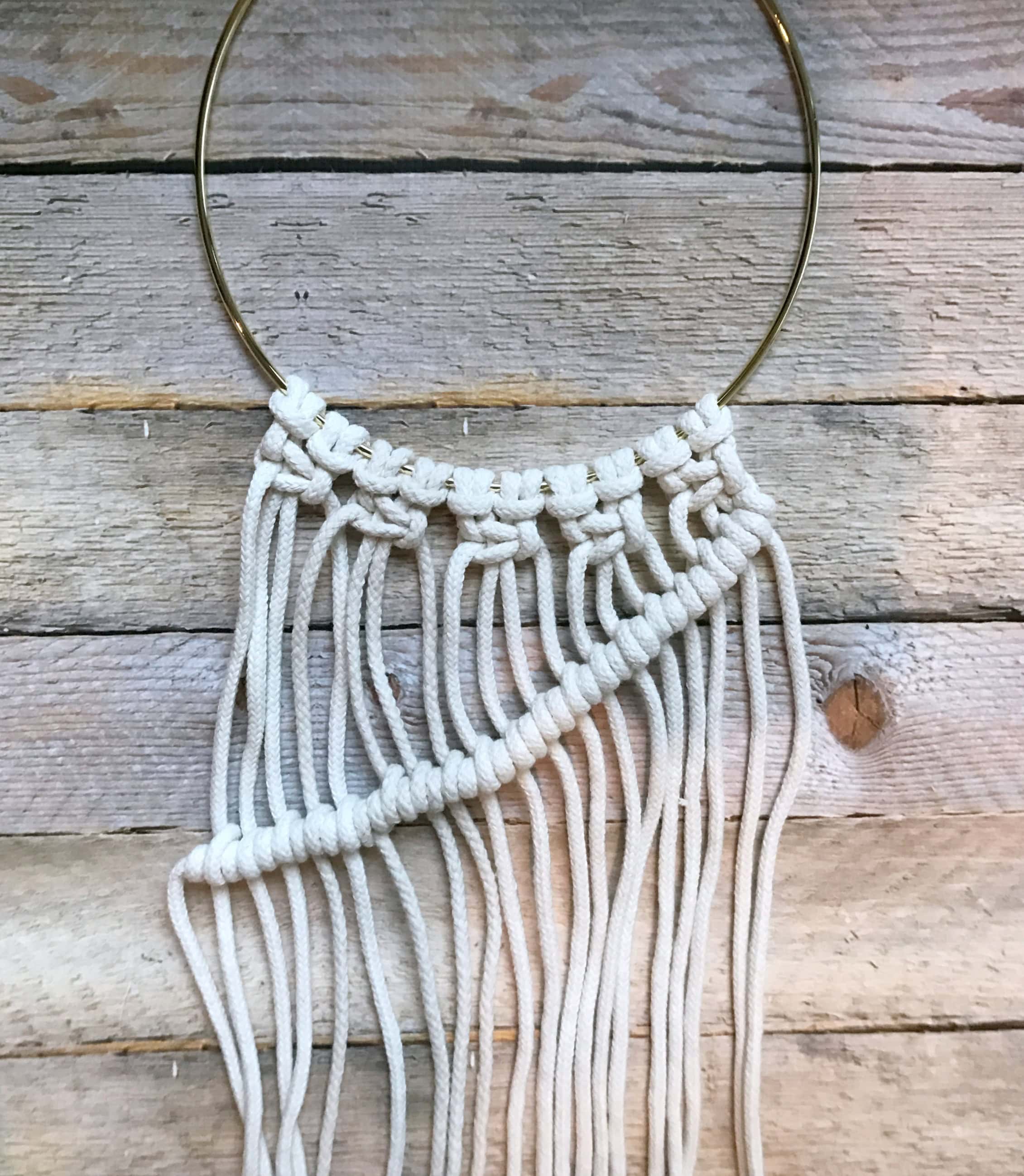 half hitch knot - myfrenchtwist.com