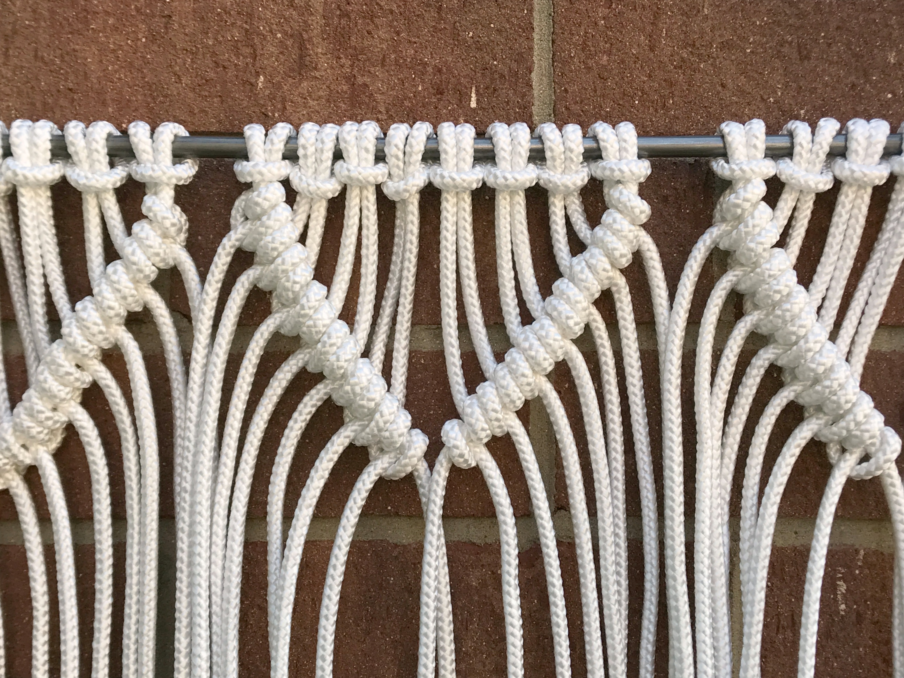 macrame wallhanging for beginners - My French Twist