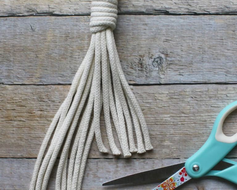 getting started with macrame supplies and tutorials - My French Twist