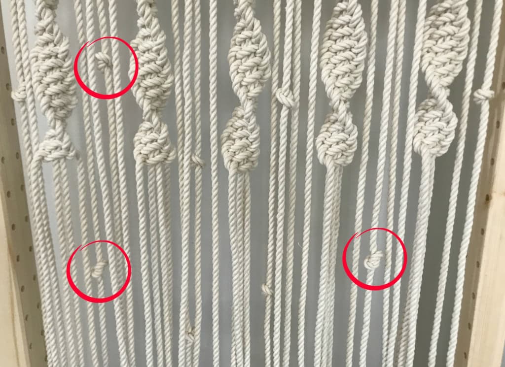 easy macrame folding screen - myfrenchtwist.com