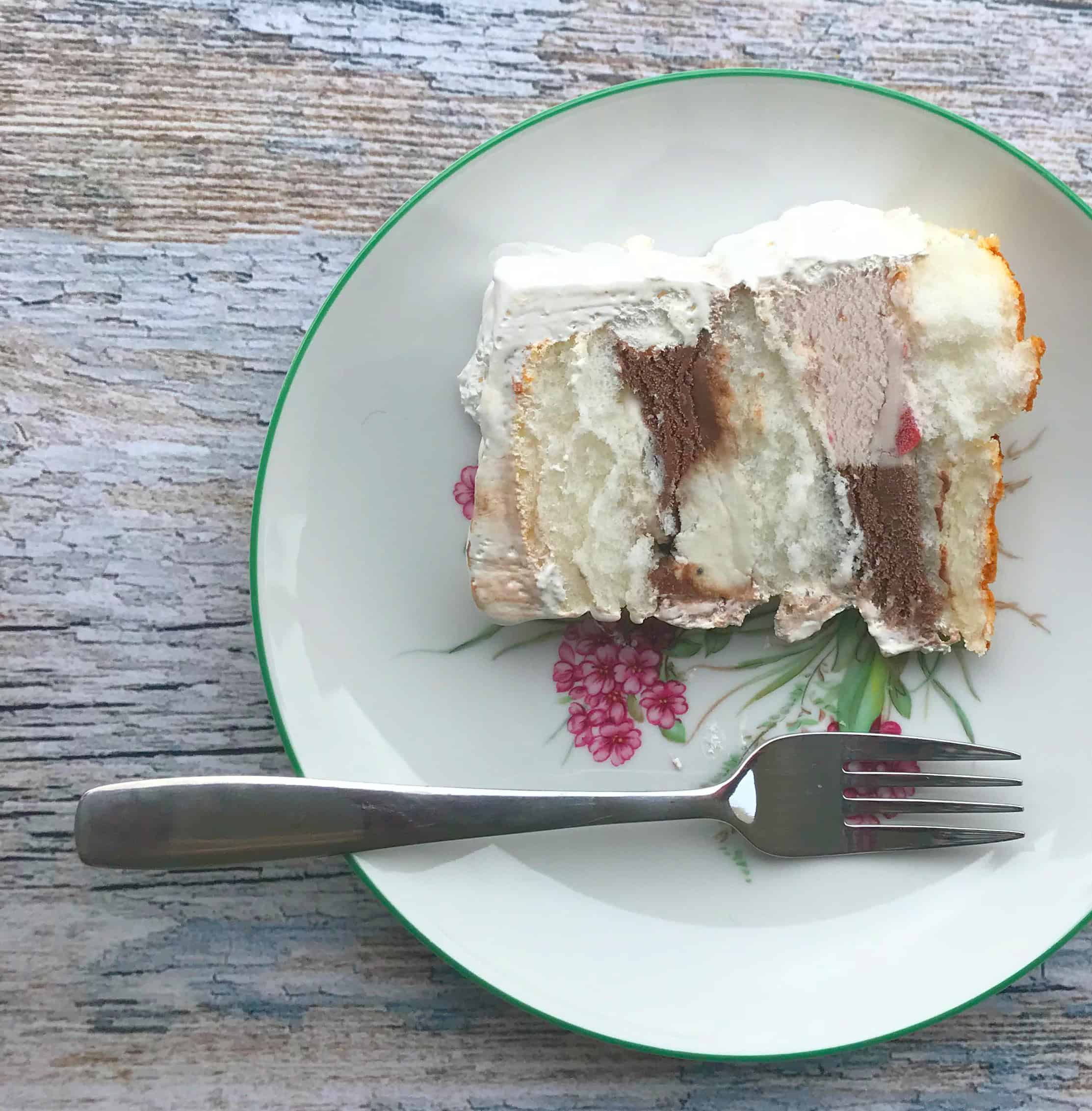 Wendy ice shop cream cake