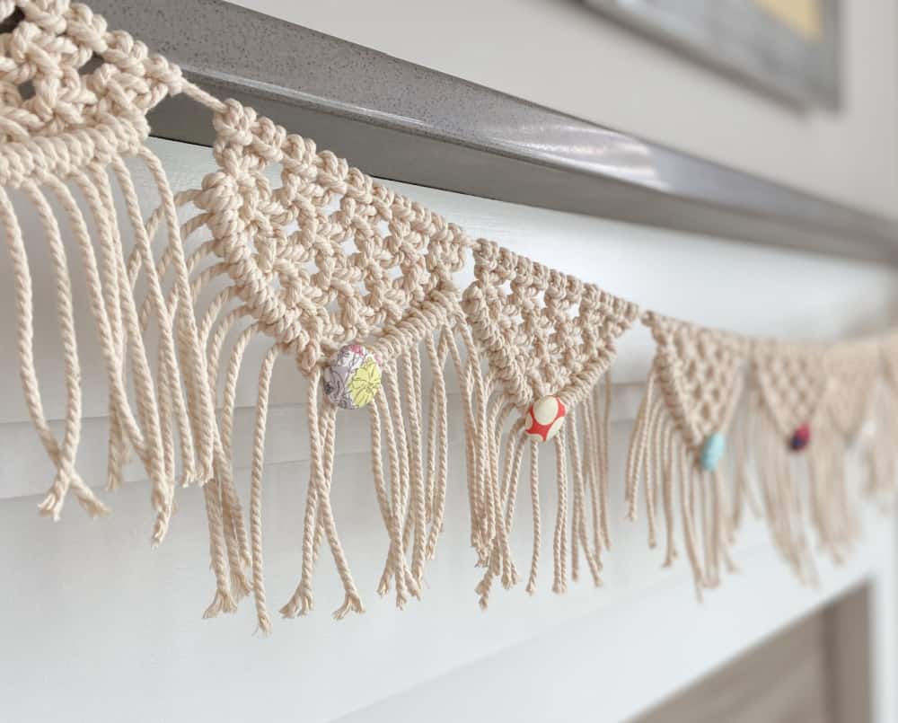 macrame wallhanging for beginners - My French Twist