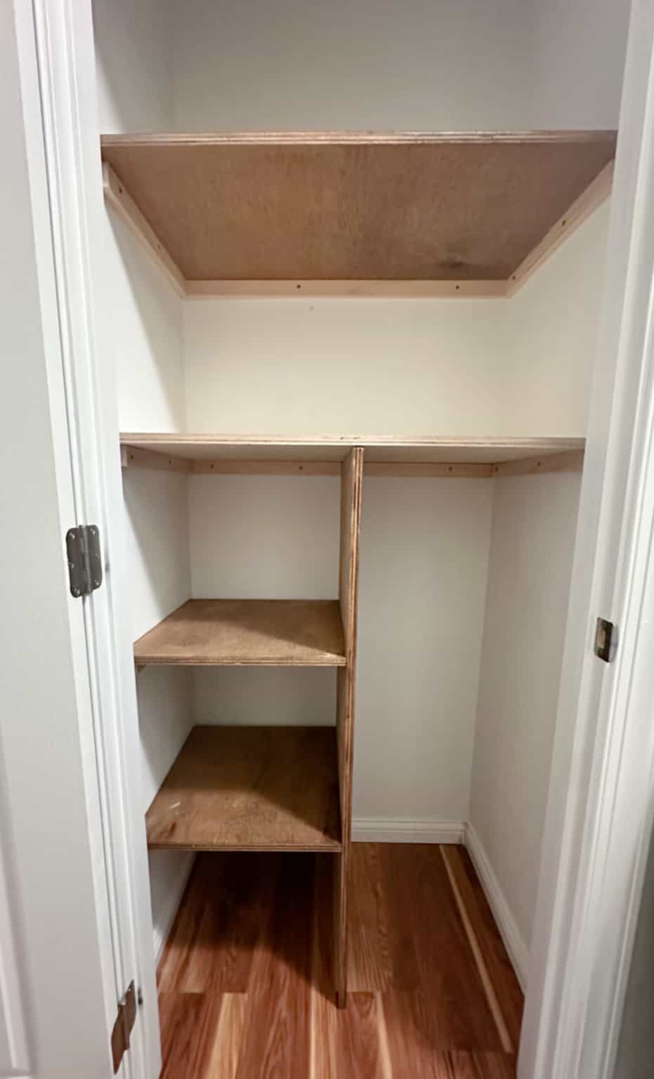 diy closet shelves - My French Twist